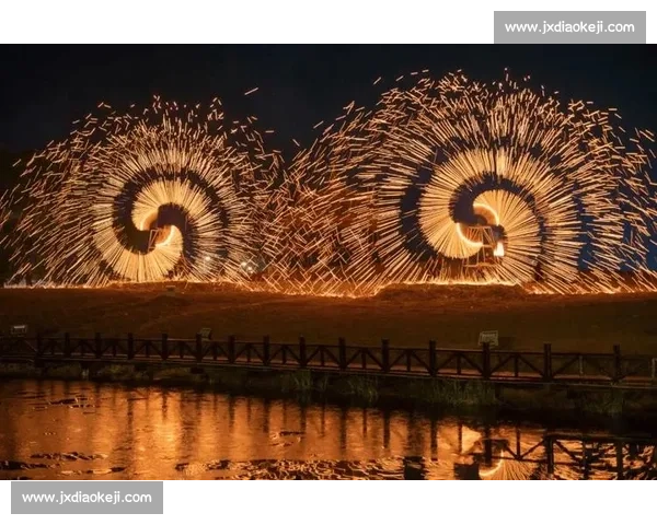 网红达人助阵村 BA 环江非遗打铁花燃爆夏夜