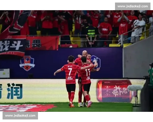 蓉城 3-0 横扫曼谷联，4 万球迷见证亚冠晋级里程碑